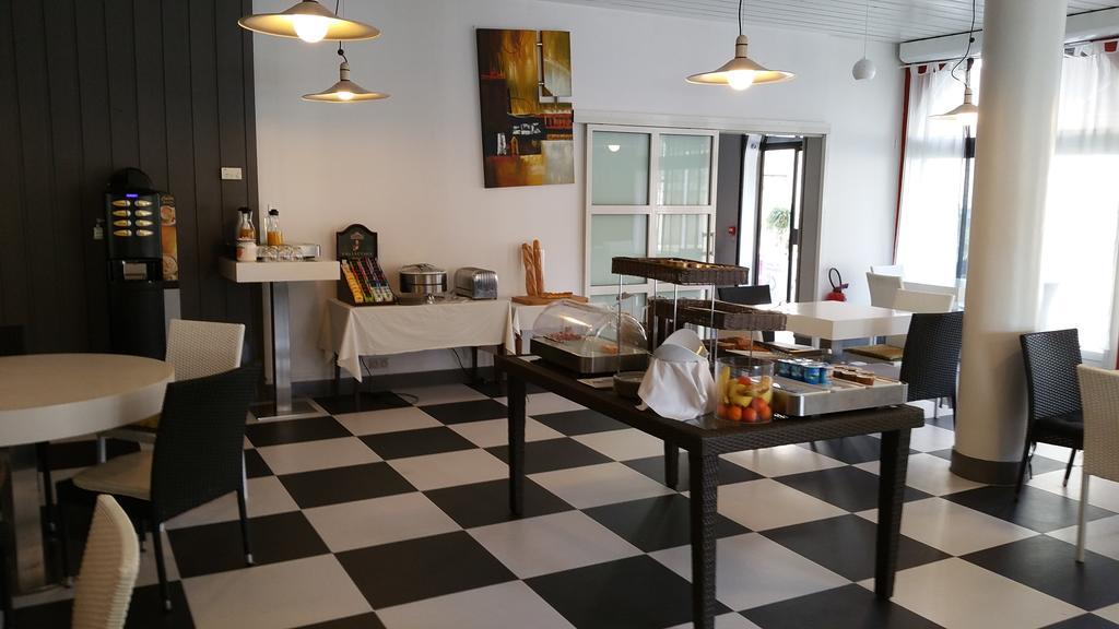 Hotel Du Lion D'Or Marmande Eksteriør bilde