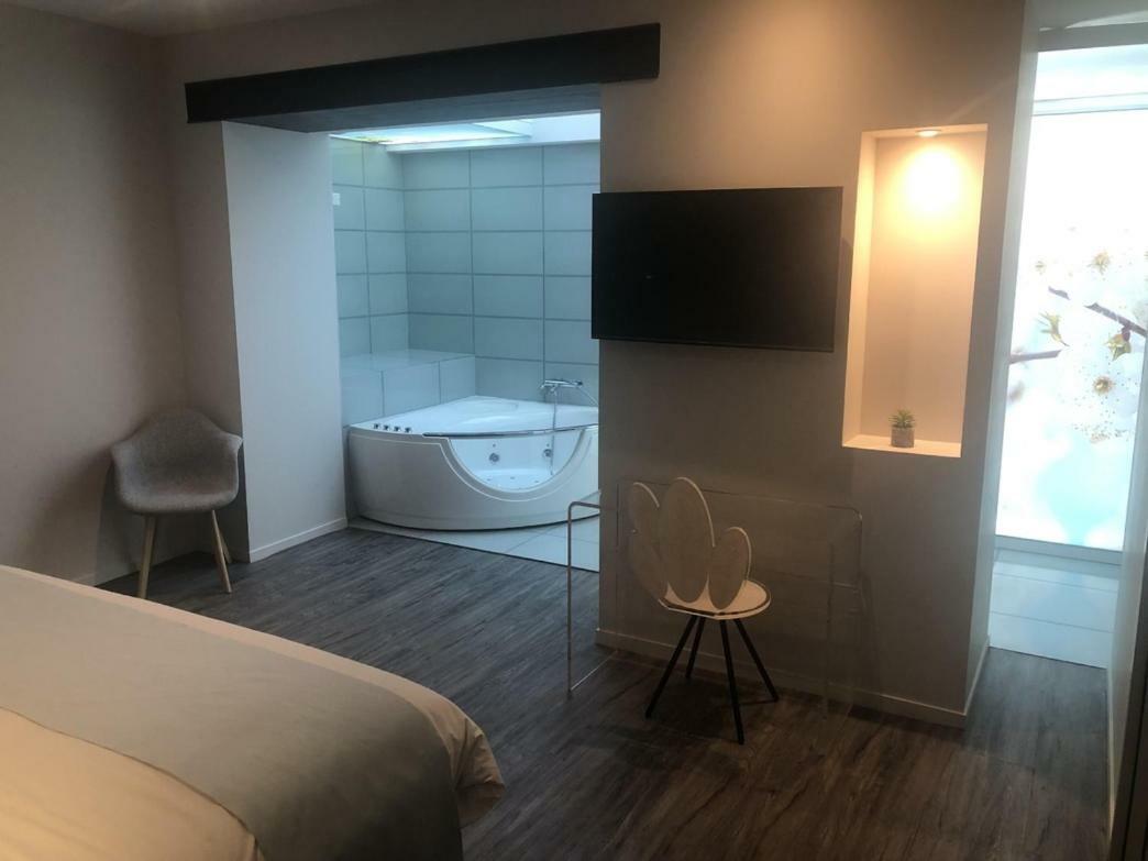 Hotel Du Lion D'Or Marmande Eksteriør bilde
